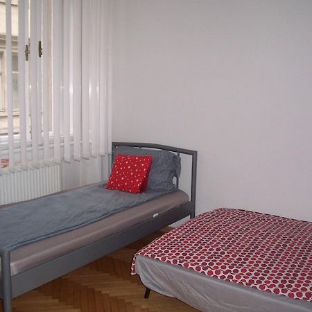 Universal Apartment Budapeszt Zewnętrze zdjęcie