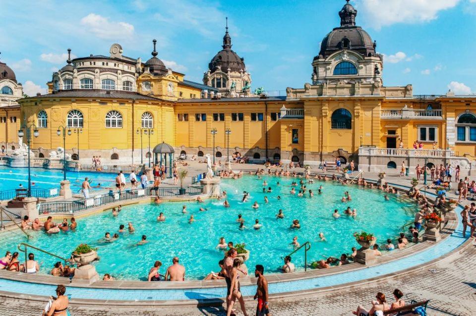 Universal Apartment Budapeszt Zewnętrze zdjęcie